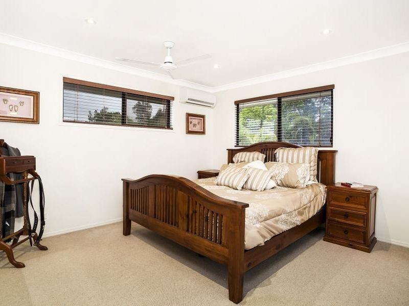 34 Pathfinder Road, Coomera Waters QLD 4209