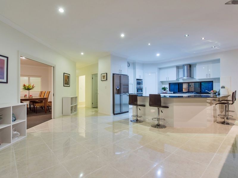 10 Kingtide Lane, Coomera Waters QLD 4209