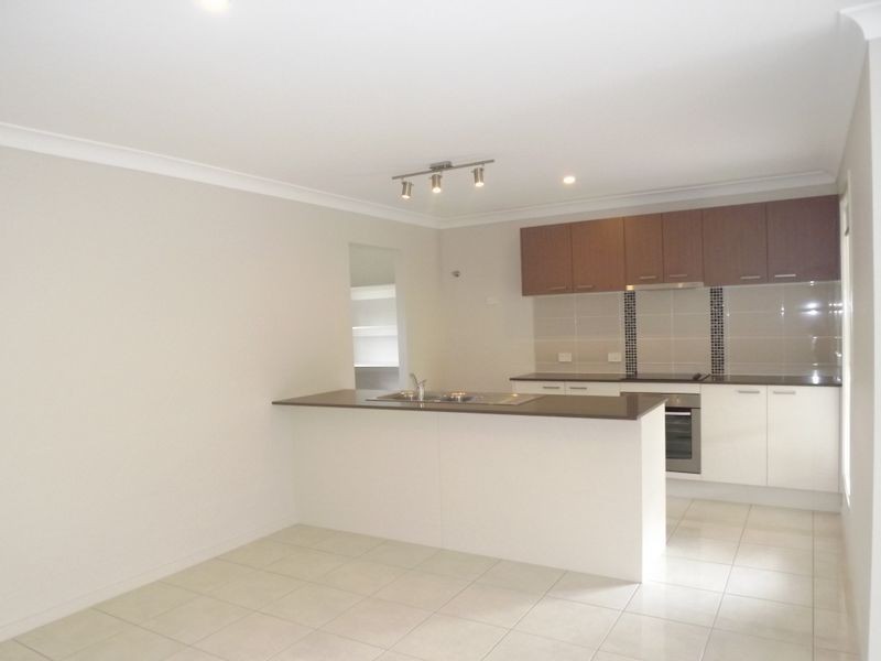 8 Alexa Rise, Upper Coomera QLD 4209