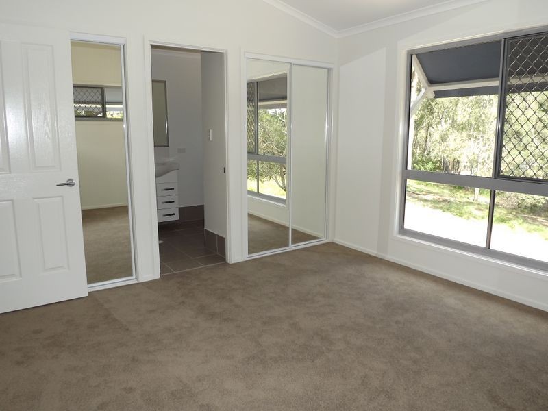 2B Baileys Mountain Road, Willow Vale QLD 4209