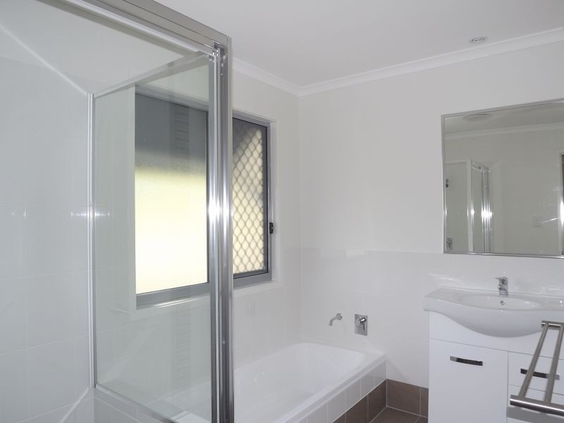 2B Baileys Mountain Road, Willow Vale QLD 4209