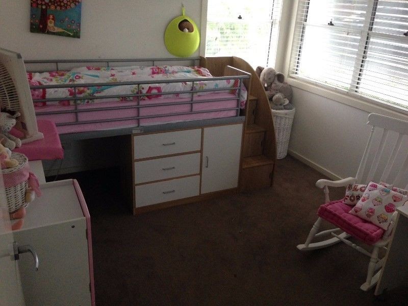 7 The Close, Helensvale QLD 4212