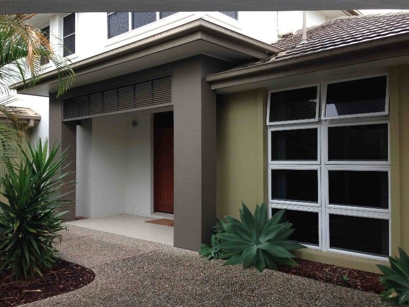 7 The Close, Helensvale QLD 4212