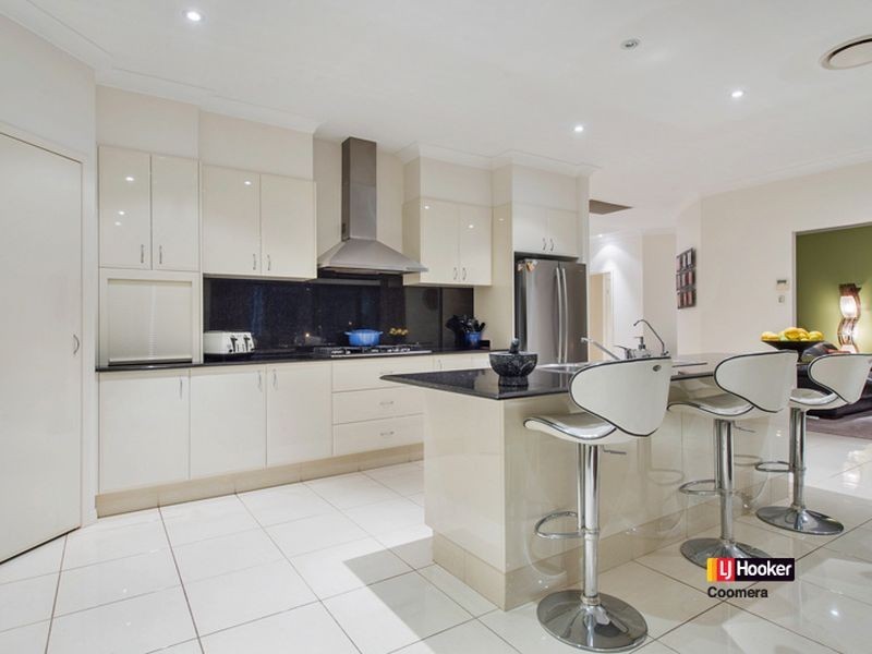 18 Pacha Close, Coomera Waters QLD 4209