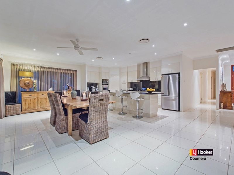 18 Pacha Close, Coomera Waters QLD 4209