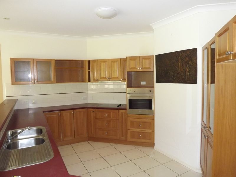 17 Killarney Court, Oxenford QLD 4210