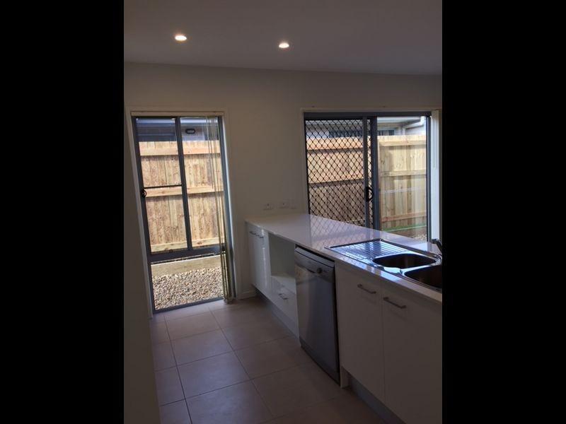 17 Paperbark Crescent, Coomera QLD 4209