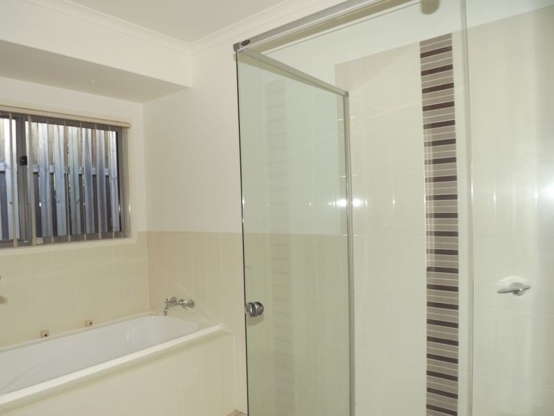 16 Rainlily Crescent, Upper Coomera QLD 4209