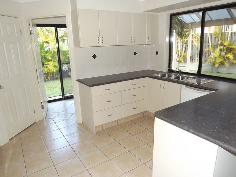 12 Firecrest Close, Upper Coomera QLD 4209