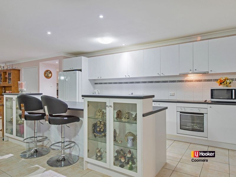 17 Tennant Street, Pacific Pines QLD 4211