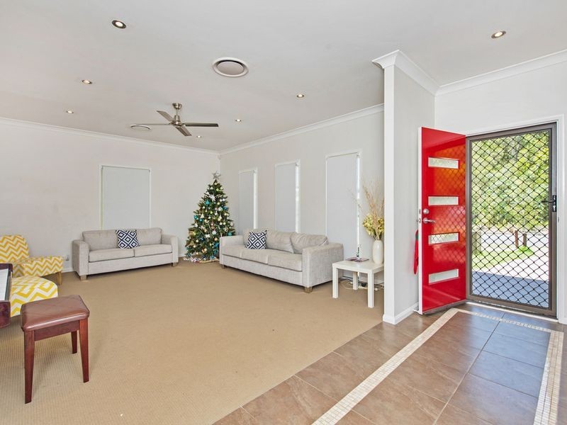 1 Morning Tide Lane, Coomera Waters QLD 4209