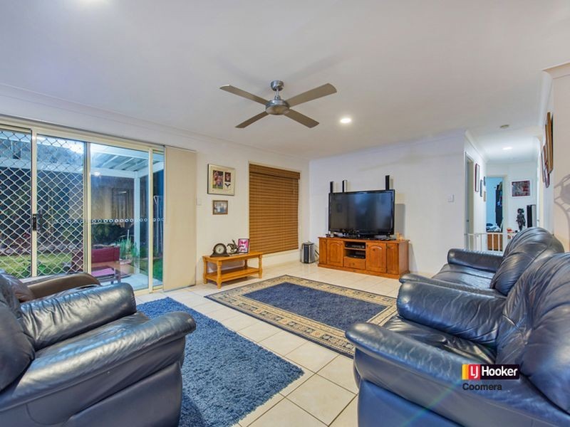 3 Woodbridge Place, Oxenford QLD 4210