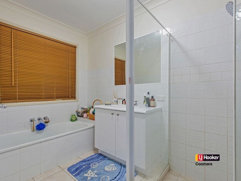 3 Woodbridge Place, Oxenford QLD 4210