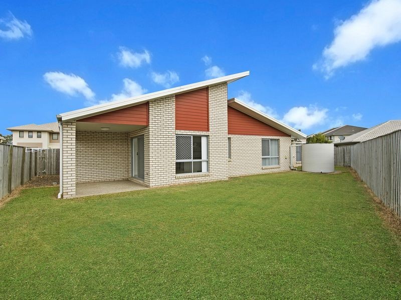 4 Runway Drive, Upper Coomera QLD 4209