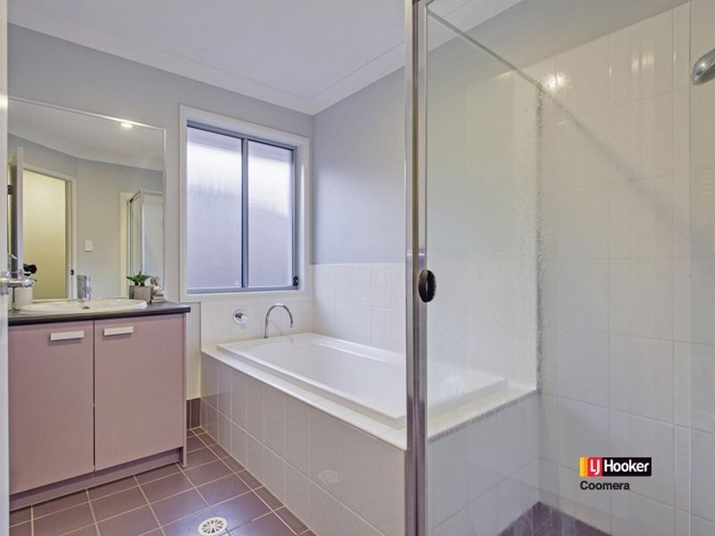 2 Macleay Circuit, Upper Coomera QLD 4209