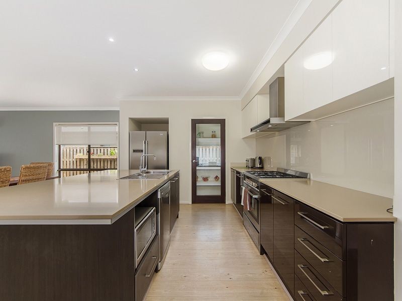 26 Ningaloo Drive, Pimpama QLD 4209