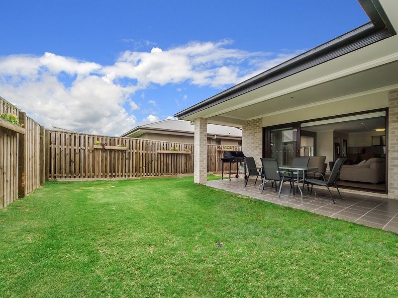 26 Ningaloo Drive, Pimpama QLD 4209