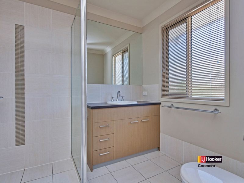 14 Silver Dawn Crescent, Oxenford QLD 4210