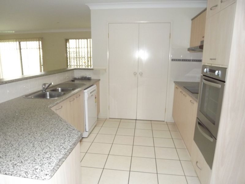 5 Heather Drive, Upper Coomera QLD 4209