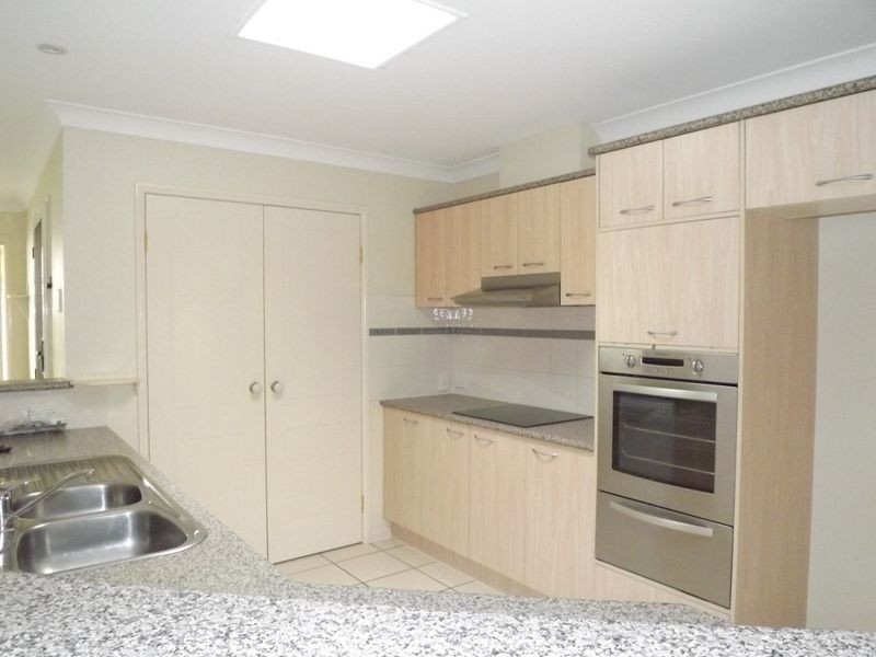 5 Heather Drive, Upper Coomera QLD 4209