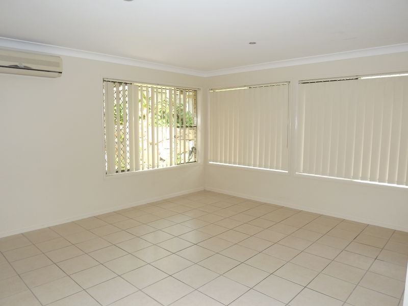 5 Heather Drive, Upper Coomera QLD 4209