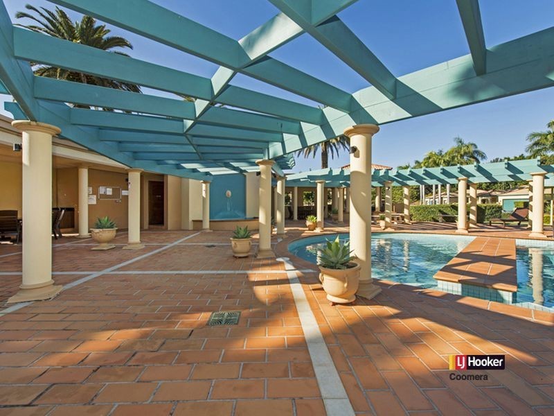 3271 Palladian Drive, Hope Island QLD 4212