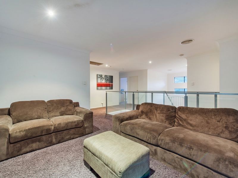 20 Helsal Court, Coomera Waters QLD 4209