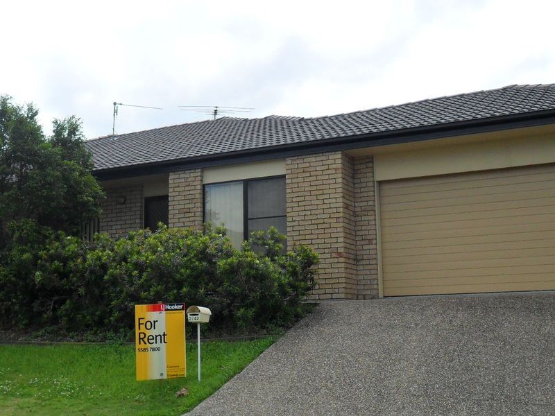 2/42 Goldcrest Drive, Upper Coomera QLD 4209