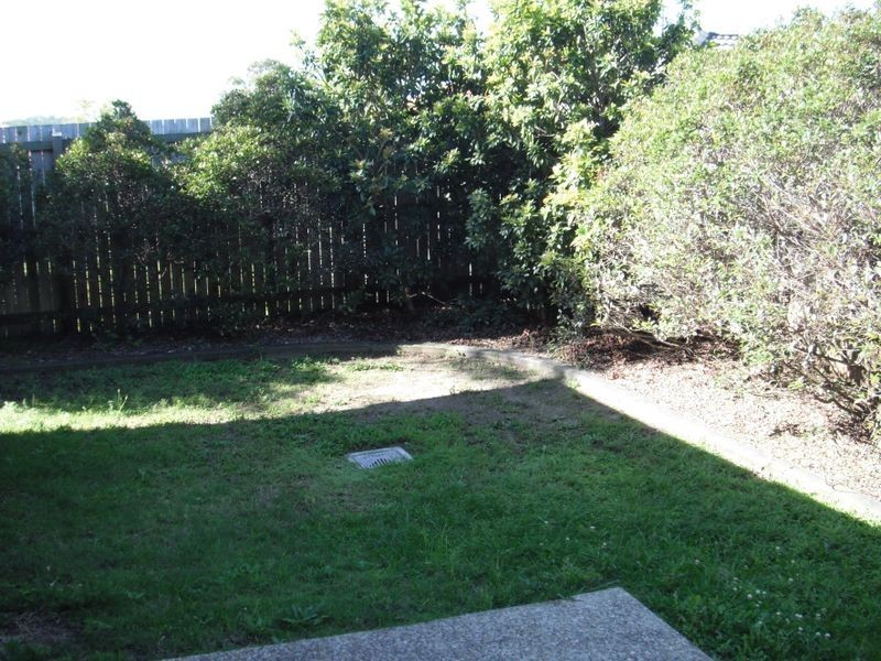 2/42 Goldcrest Drive, Upper Coomera QLD 4209