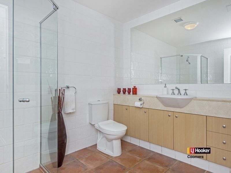 3271 Palladian Drive, Hope Island QLD 4212