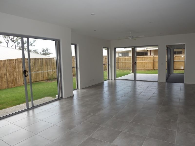 17 Red Gum Terrace, Coomera QLD 4209