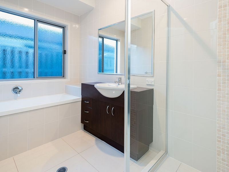 63 Rushcutter Avenue, Oxenford QLD 4210