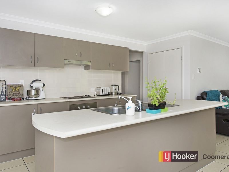 27 Firecrest Close, Upper Coomera QLD 4209