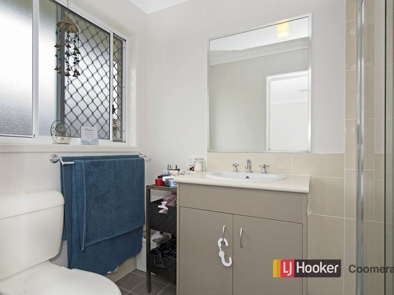 27 Firecrest Close, Upper Coomera QLD 4209