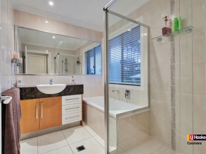 4 Drumbeat Place, Coomera Waters QLD 4209