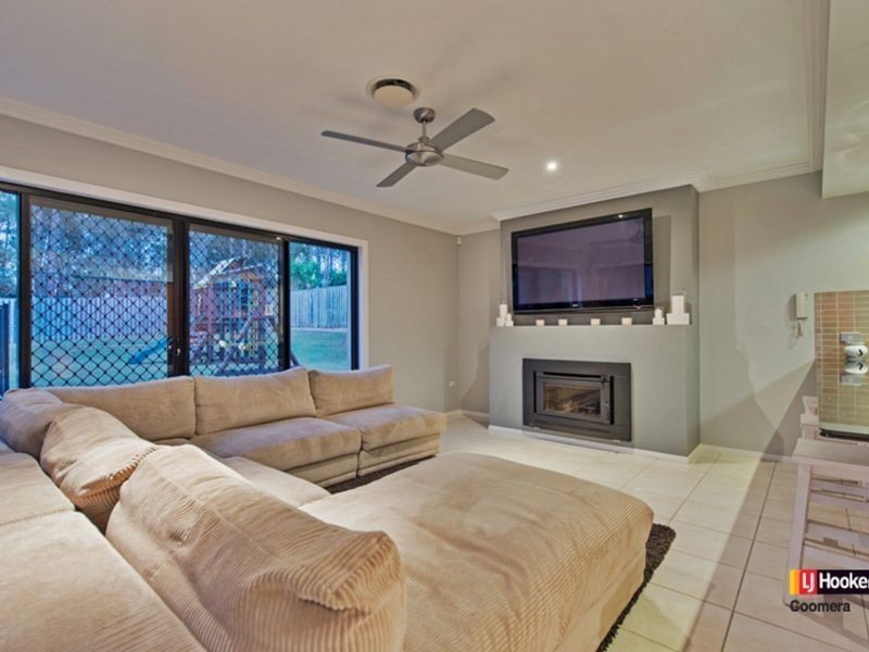 4 Drumbeat Place, Coomera Waters QLD 4209