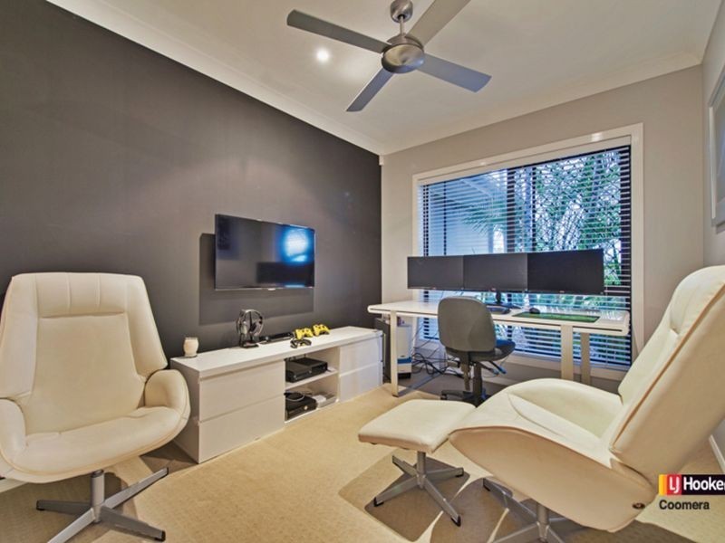 4 Drumbeat Place, Coomera Waters QLD 4209