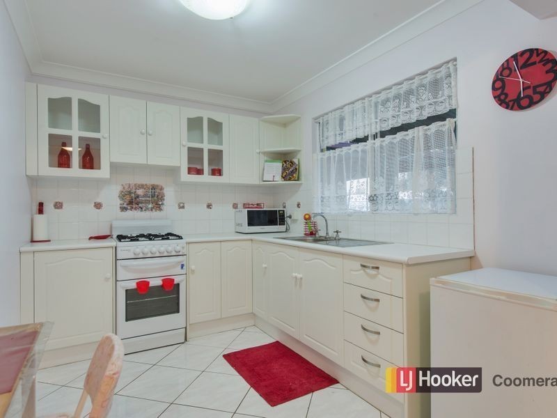52 Tamworth Drive, Helensvale QLD 4212