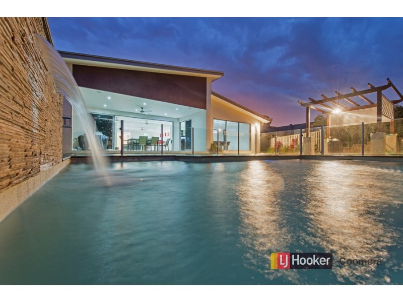 8 Benecia Avenue, Coomera Waters QLD 4209