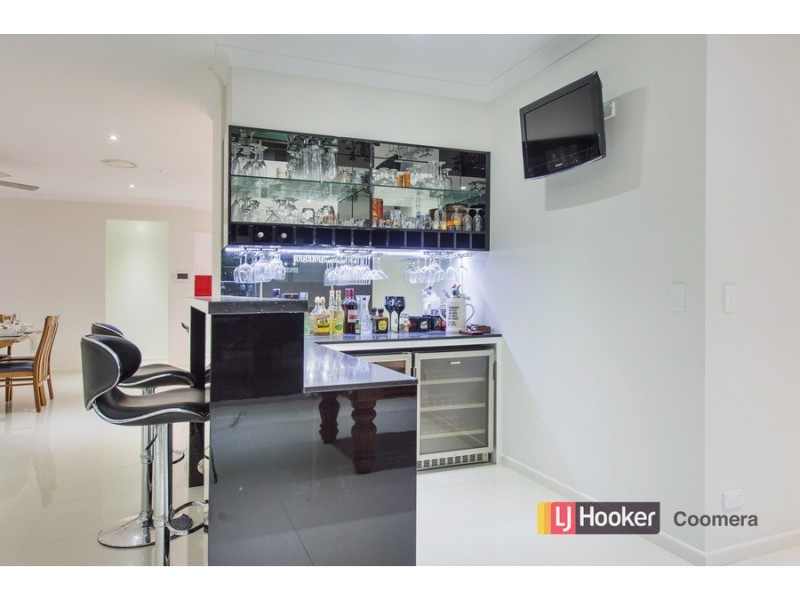 8 Benecia Avenue, Coomera Waters QLD 4209
