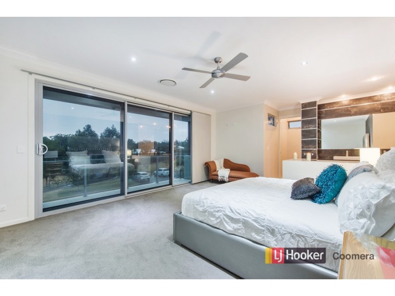 8 Benecia Avenue, Coomera Waters QLD 4209