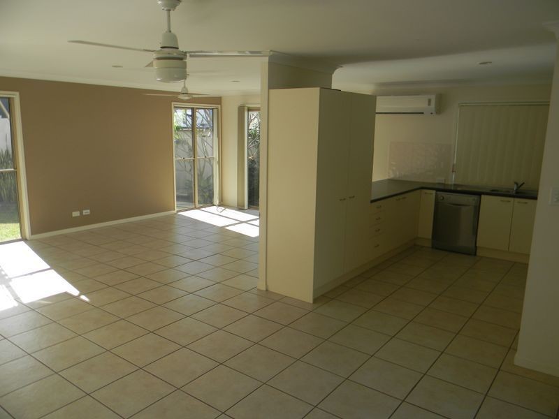 1/21 Glenridge Street, Upper Coomera QLD 4209