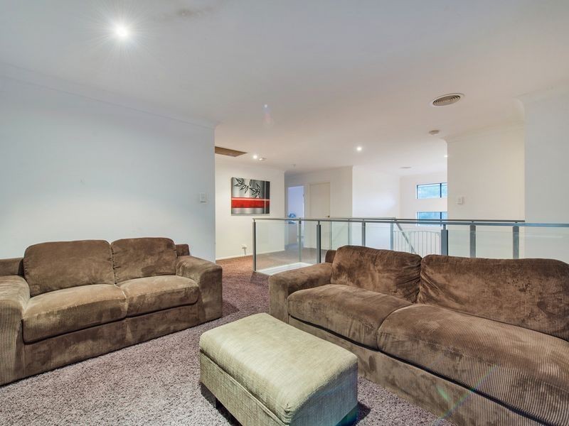 20 Helsal Court, Coomera Waters QLD 4209