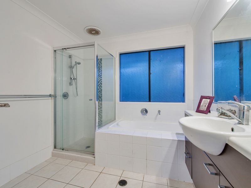 20 Helsal Court, Coomera Waters QLD 4209