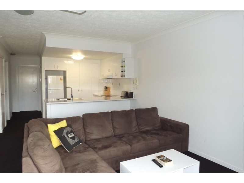 13/30-36 Burra Street, Chevron Island QLD 4217