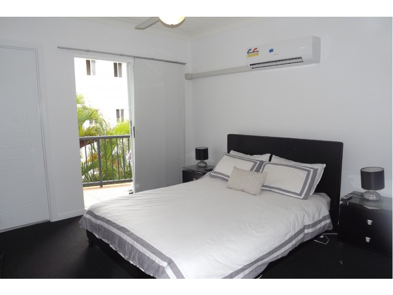 13/30-36 Burra Street, Chevron Island QLD 4217