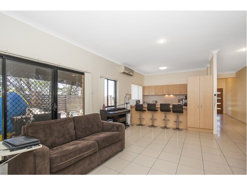 2/25 Serin Street, Upper Coomera QLD 4209