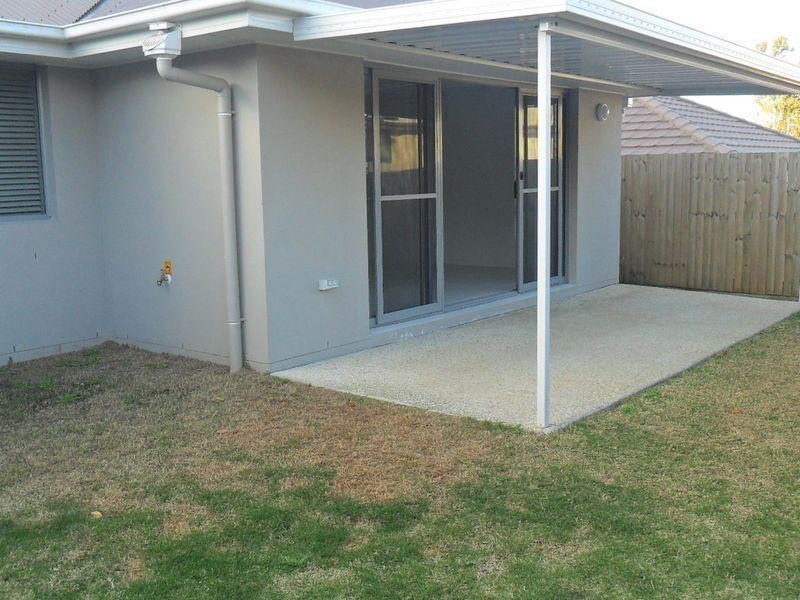 2/22 Filbert Street, Upper Coomera QLD 4209