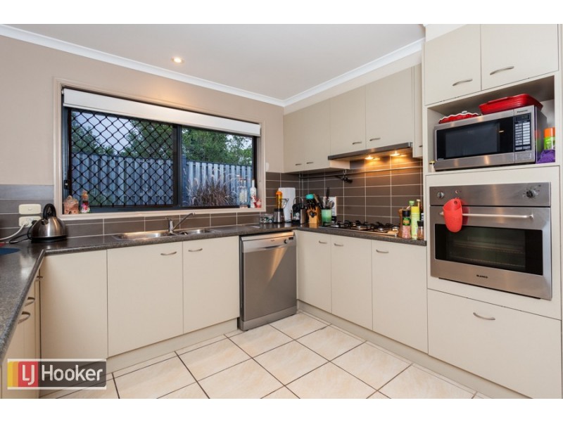 22 Crusade Court, Coomera Waters QLD 4209