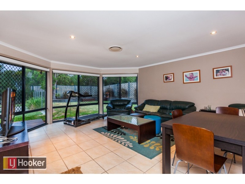 22 Crusade Court, Coomera Waters QLD 4209